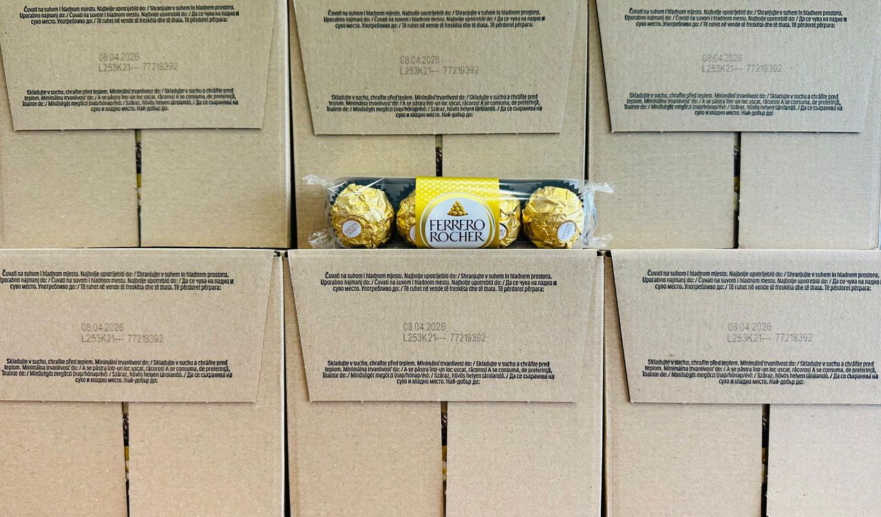 شکلات فررو روشر 50 گرم بسته 16 عددی  - Ferrero Rocher