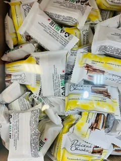 شکلات پذیرایی فله روسی - Nimbus Three Chocolates Souffle